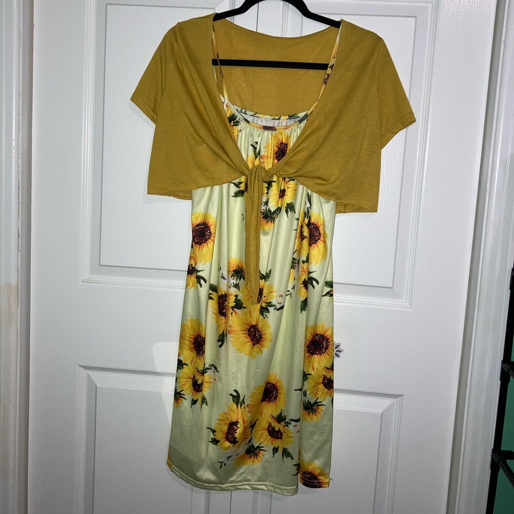 Sunflower dress with detachable yellow shawl!